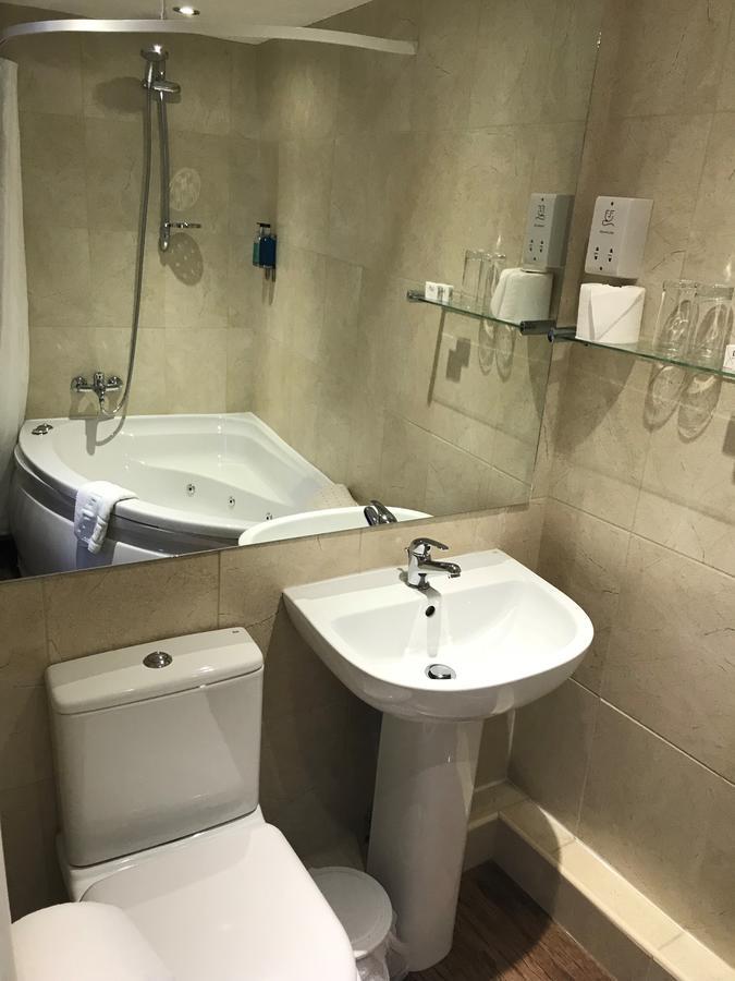 The Tudor Hotel Bridgwater Kültér fotó